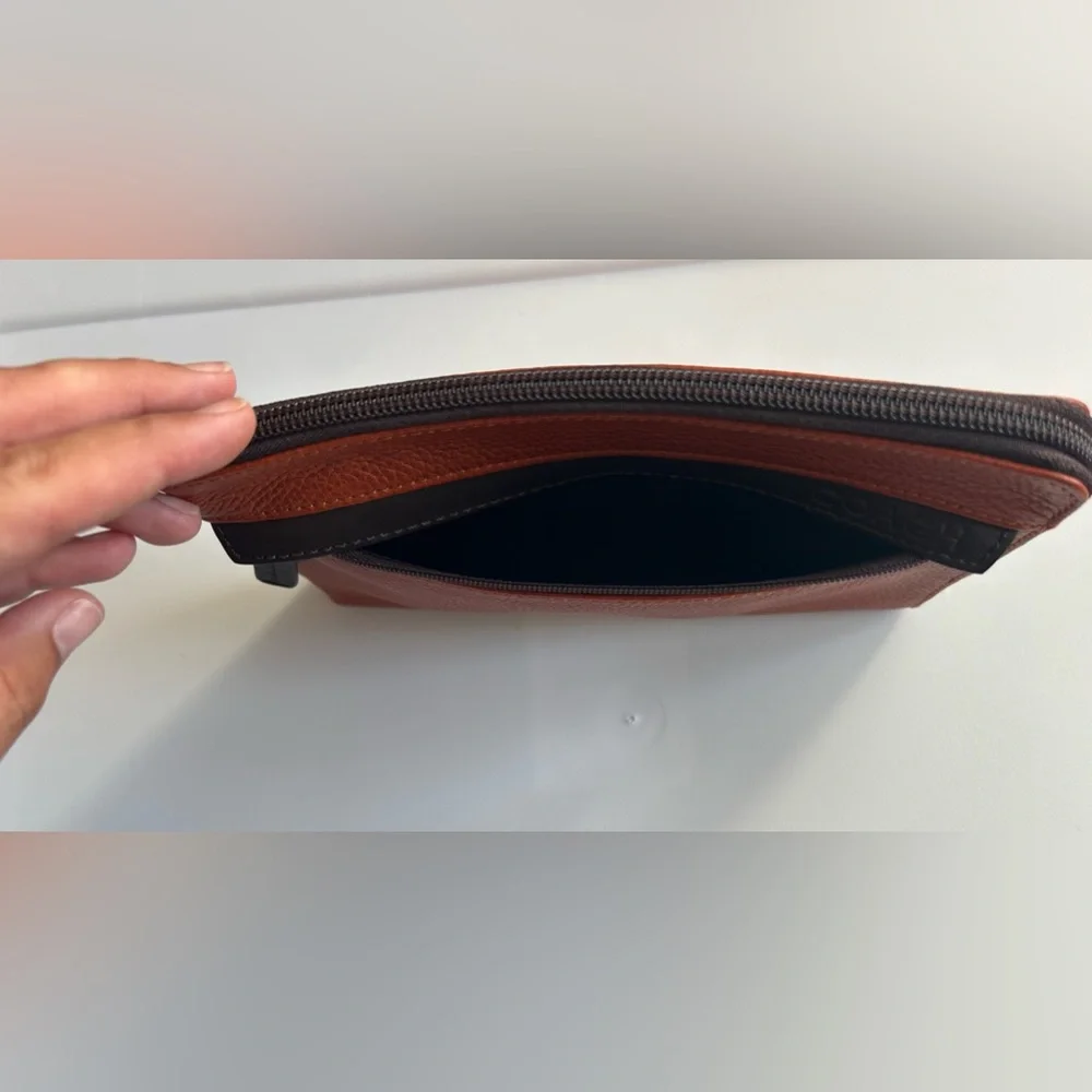 EUC Beautiful Coach Pouch